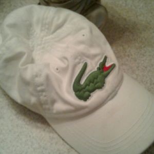 LACOSTE hat
